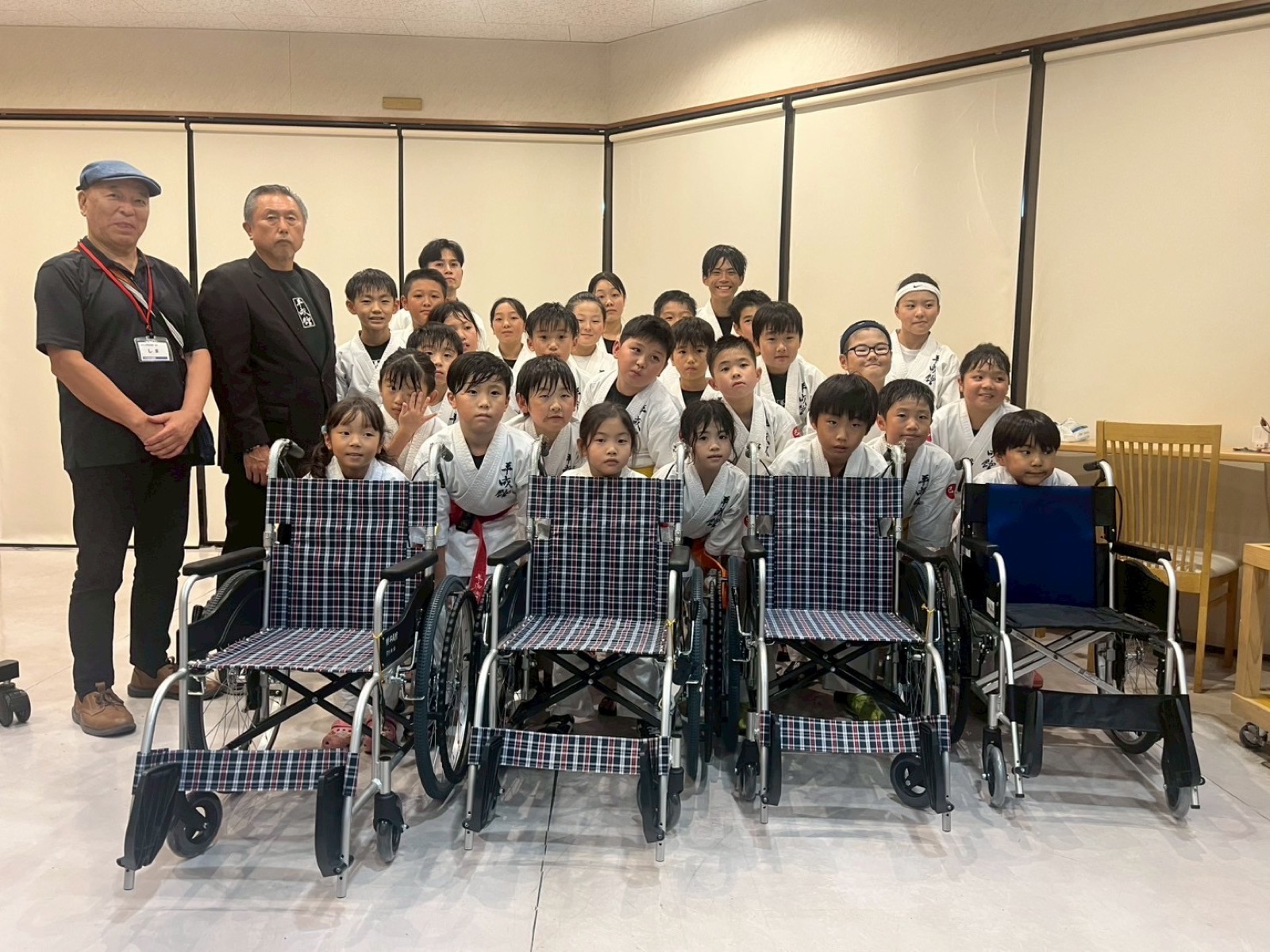 大牟田市観光プラザへの車椅子の寄付